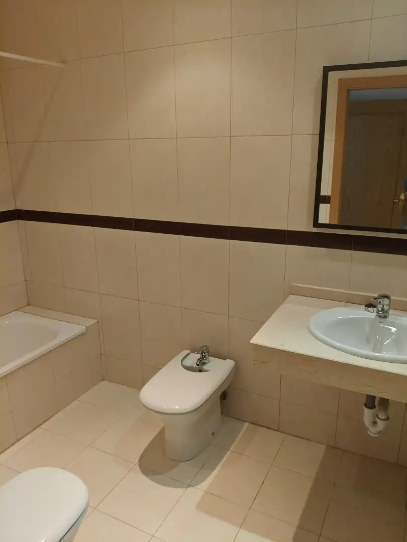Wohnung zur Miete in Avenida Pablo Naranjo Porras, 6, Centro