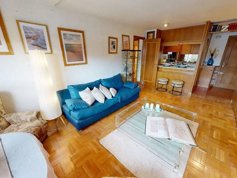 Pis en venda a Calle Cardenal Benlloch, 3, Villa Pilar Sala d'estar de Pis en venda en Burgos amb Calefacció, Parquet i Moblat