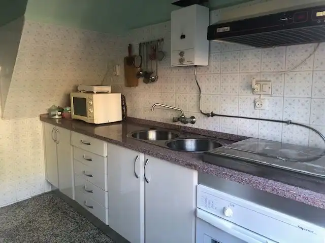 Cuina de Casa adosada en venda en Casar de Palomero amb Terrassa, Moblat i Balcó