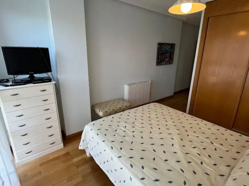 Habitación de Apartamento en venta en Foz con Terraza y Balcón