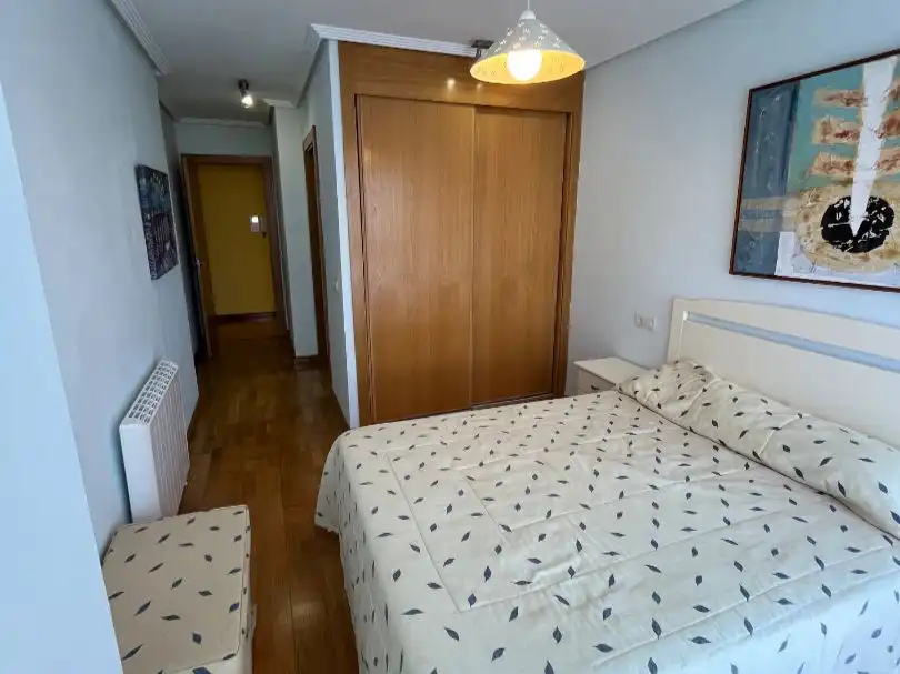 Habitación de Apartamento en venta en Foz con Terraza y Balcón