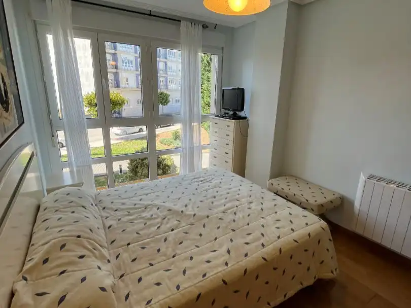 Habitación de Apartamento en venta en Foz con Terraza y Balcón