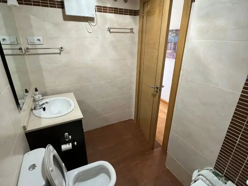 Baño de Apartamento en venta en Foz con Terraza y Balcón