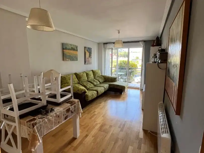Sala de estar de Apartamento en venta en Foz con Terraza y Balcón