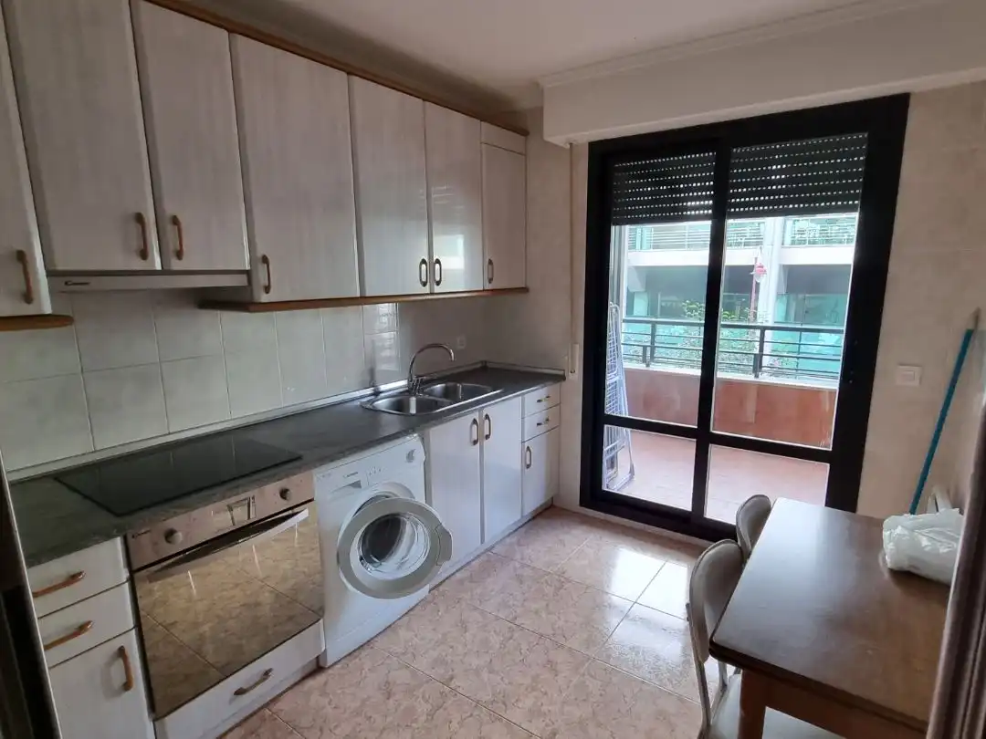Wohnung zur Miete in Iturrilun Plaza, Zarautz Küche von Wohnung zur Miete in Zarautz mit Heizung, Abstellraum und Möbliert
