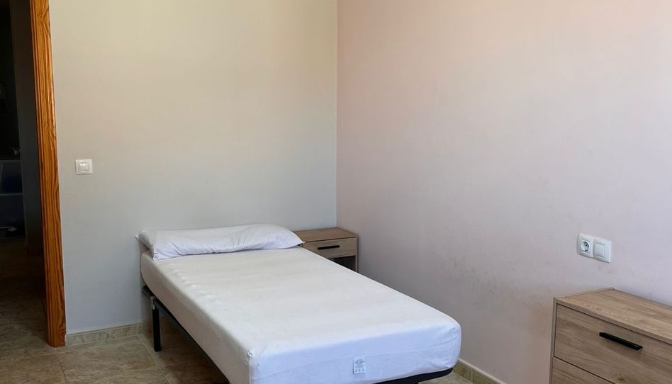 Room in Calle Villarrobledo, 14, Socuéllamos, Ciudad Real - image 1 Photo 1 of Room in Calle Villarrobledo, 14, Socuéllamos, Ciudad Real