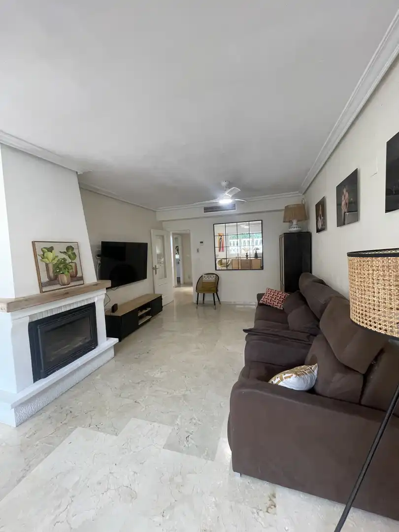 Casa o chalet en venta en Carrer Serra de la Fontfreda, 5, Escandinavia - Cautivador Sala de estar de Casa o chalet en venta en L'Alfàs del Pi con Aire acondicionado, Terraza y Piscina