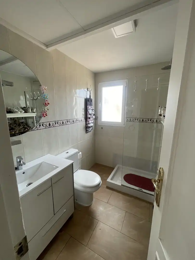 Casa o chalet en venta en Carrer Serra de la Fontfreda, 5, Escandinavia - Cautivador Baño de Casa o chalet en venta en L'Alfàs del Pi con Aire acondicionado, Terraza y Piscina