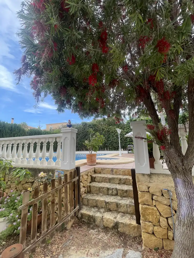 Casa o chalet en venta en Carrer Serra de la Fontfreda, 5, Escandinavia - Cautivador Piscina de Casa o chalet en venta en L'Alfàs del Pi con Aire acondicionado, Terraza y Piscina