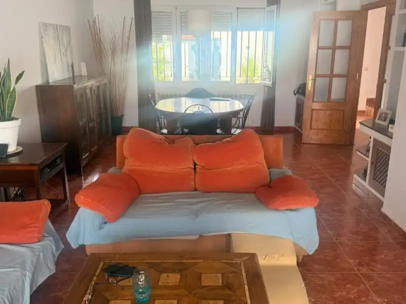 Casa o chalet en venta en Plaza Comuneros, 4, Mora Sala de estar de Casa o chalet en venta en Mora con Aire acondicionado, Calefacción y Jardín privado