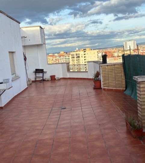 Ático en venta en Avenida de Cesáreo Alierta, 14, Paseo Constitución - Las Damas, Zaragoza Capital - imagen 2 Foto 2 de Ático en venta en Avenida de Cesáreo Alierta, 14, Paseo Constitución - Las Damas, Zaragoza Capital
