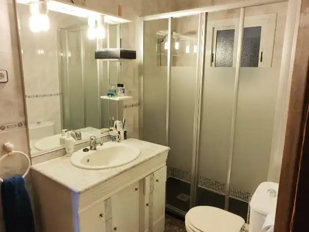 Bathroom of Flat for sale in Sant Feliu de Llobregat  with Air Conditioner, Heating and Furnished