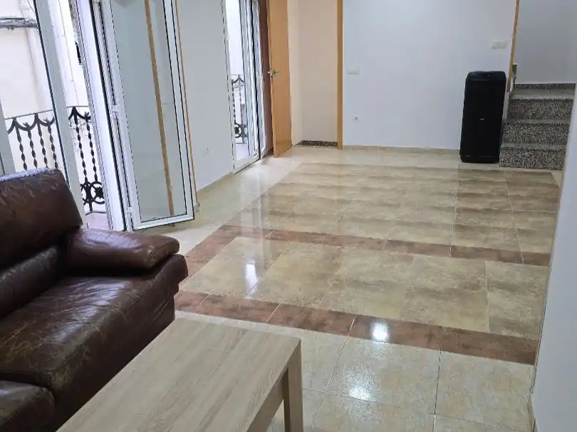 Casa adosada en venda a Carrer Sant Francesc, 7, Aldover Sala d'estar de Casa adosada en venda en Aldover amb Aire condicionat, Calefacció i Terrassa