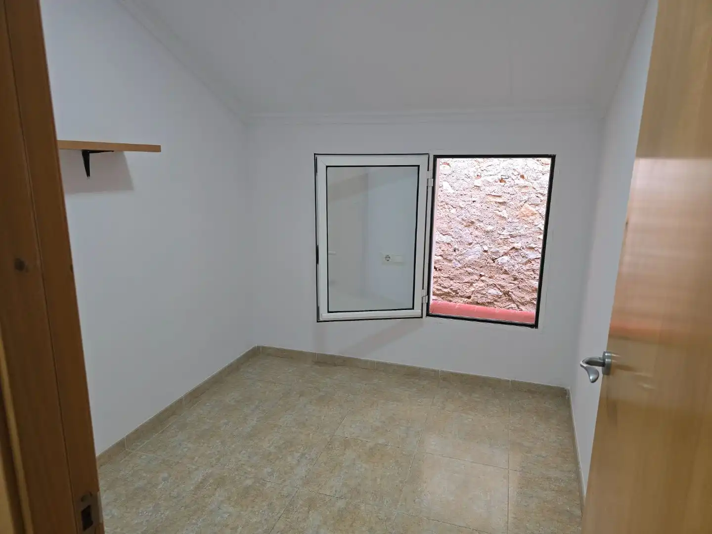 Casa adosada en venda a Carrer Sant Francesc, 7, Aldover Dormitori de Casa adosada en venda en Aldover amb Aire condicionat, Calefacció i Terrassa