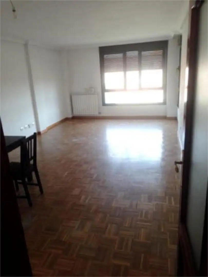 Einfamilien-Reihenhaus zur Miete in Salamanca Capital Einfamilien-Reihenhaus zur Miete in Salamanca Capital