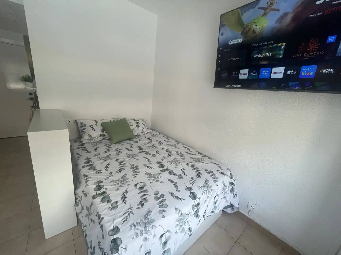 Habitación de Estudio de alquiler en Sevilla con Aire acondicionado, Calefacción y Amueblado