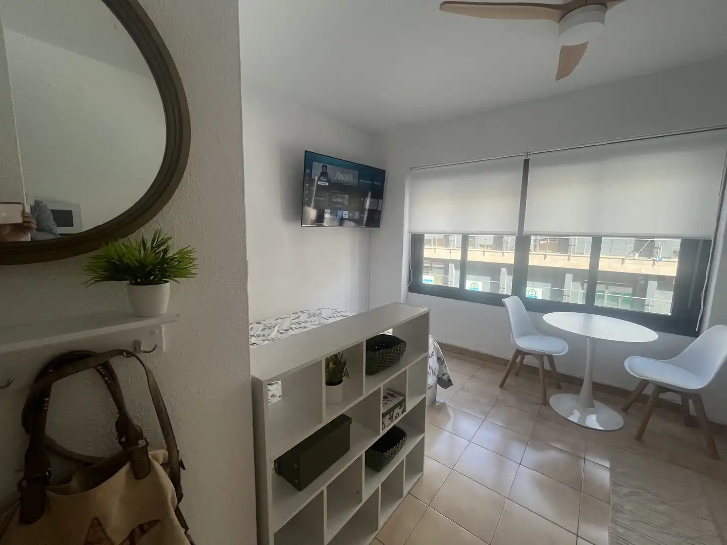 Habitación de Estudio de alquiler en Sevilla con Aire acondicionado, Calefacción y Amueblado