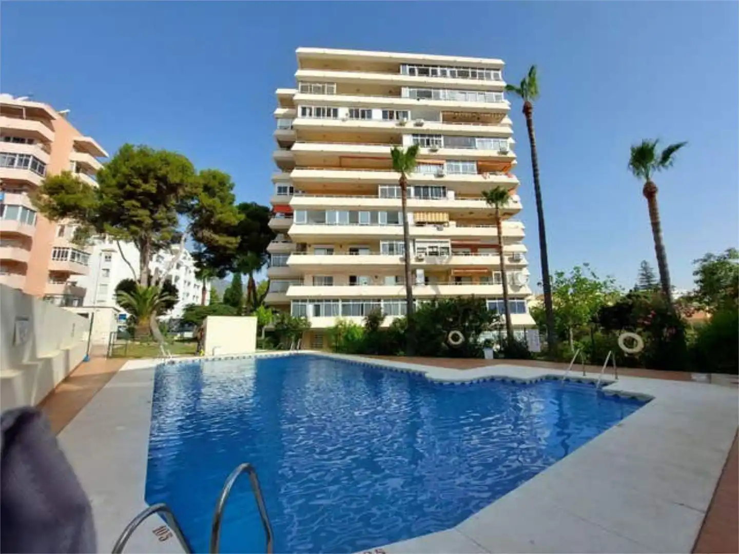 Estudi en venda a Solymar Vista exterior de Estudi en venda en Benalmádena amb Terrassa i Piscina