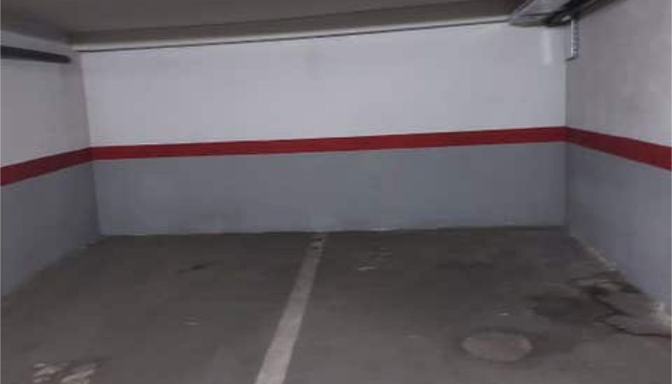 Garaje de alquiler en Alto de la Jabonería, Las Rozas de Madrid - imagen 1 Foto 1 de Garaje de alquiler en Alto de la Jabonería, Las Rozas de Madrid