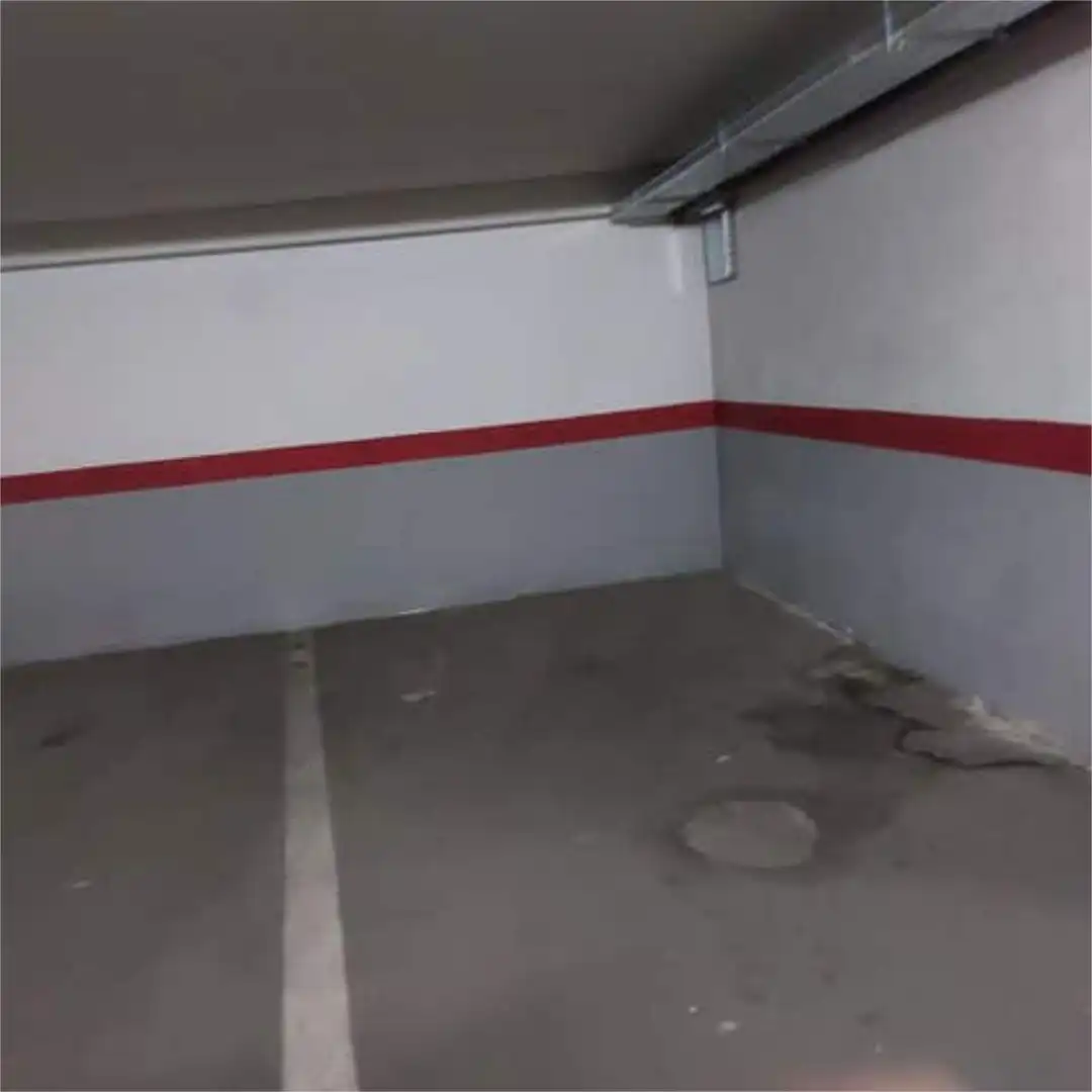 Parking of Garage for rent in Las Rozas de Madrid