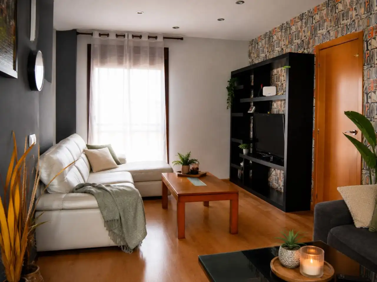 Wohnzimmer von Dachboden zum Verkauf in Mairena del Aljarafe mit Klimaanlage, Parkett und Terrasse