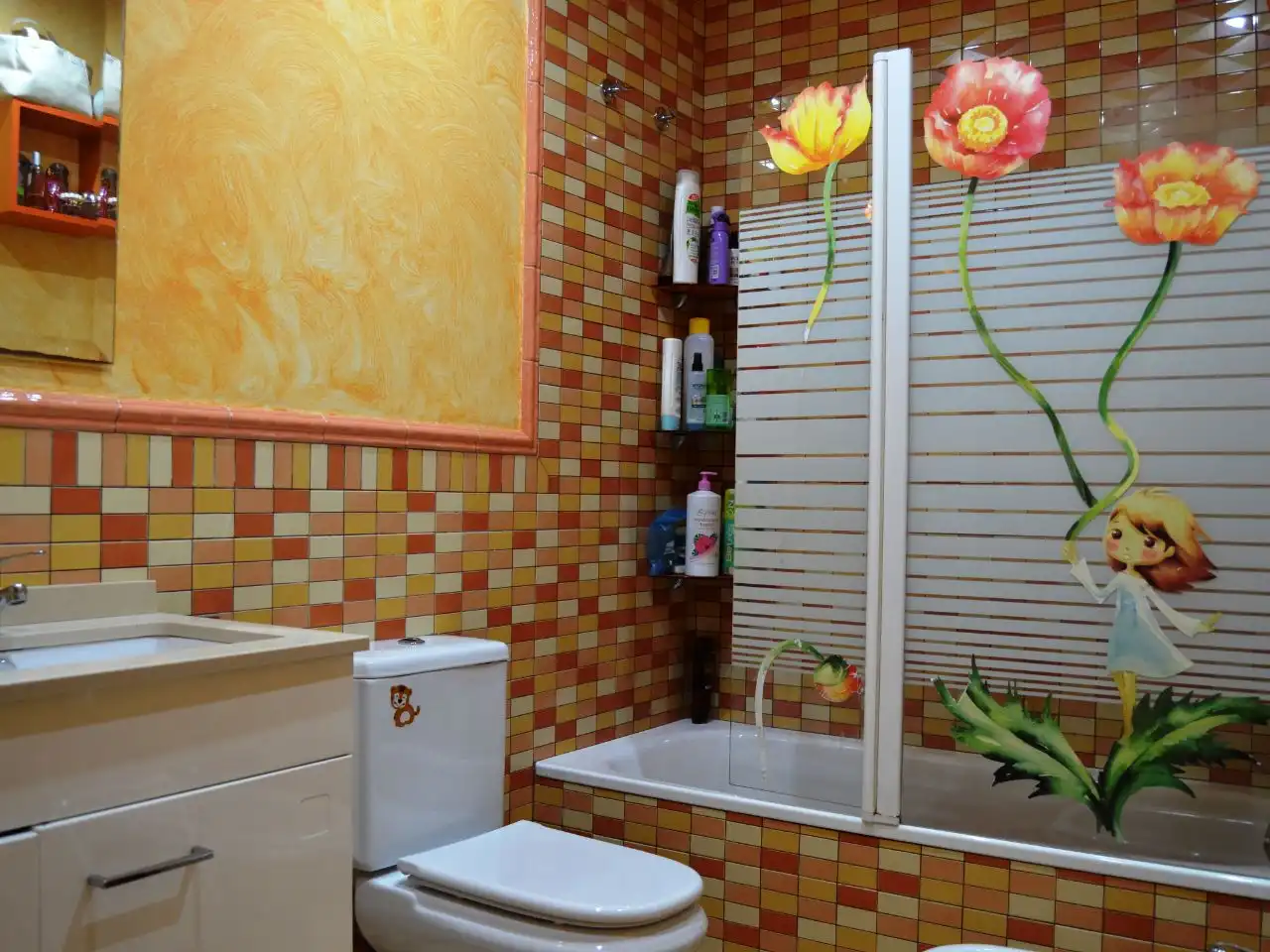 Badezimmer von Dachboden zum Verkauf in Mairena del Aljarafe mit Klimaanlage, Parkett und Terrasse