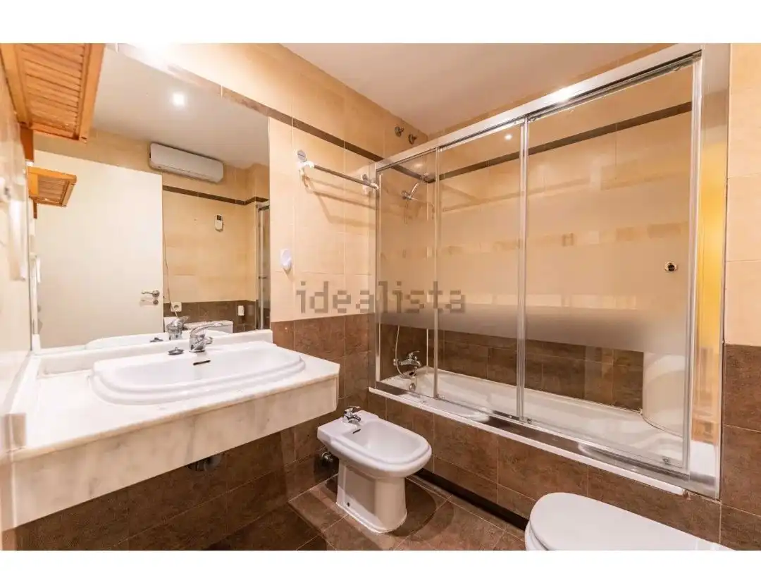 Badezimmer von Maisonette zum Verkauf in Torrejón de la Calzada
