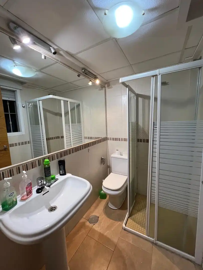 Baño de Piso para compartir en Murcia con Aire acondicionado, Calefacción y Terraza