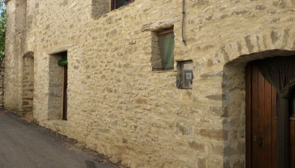 Casa adosada en venta en Calle Unica Osan, 26, Sardas - Puente de Sabiñánigo, Sabiñánigo - imagen 1 Foto 1 de Casa adosada en venta en Calle Unica Osan, 26, Sardas - Puente de Sabiñánigo, Sabiñánigo