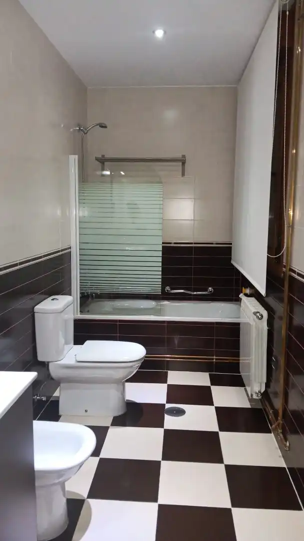 Baño de Piso en venta en La Puebla de Montalbán con Aire acondicionado, Calefacción y Parquet