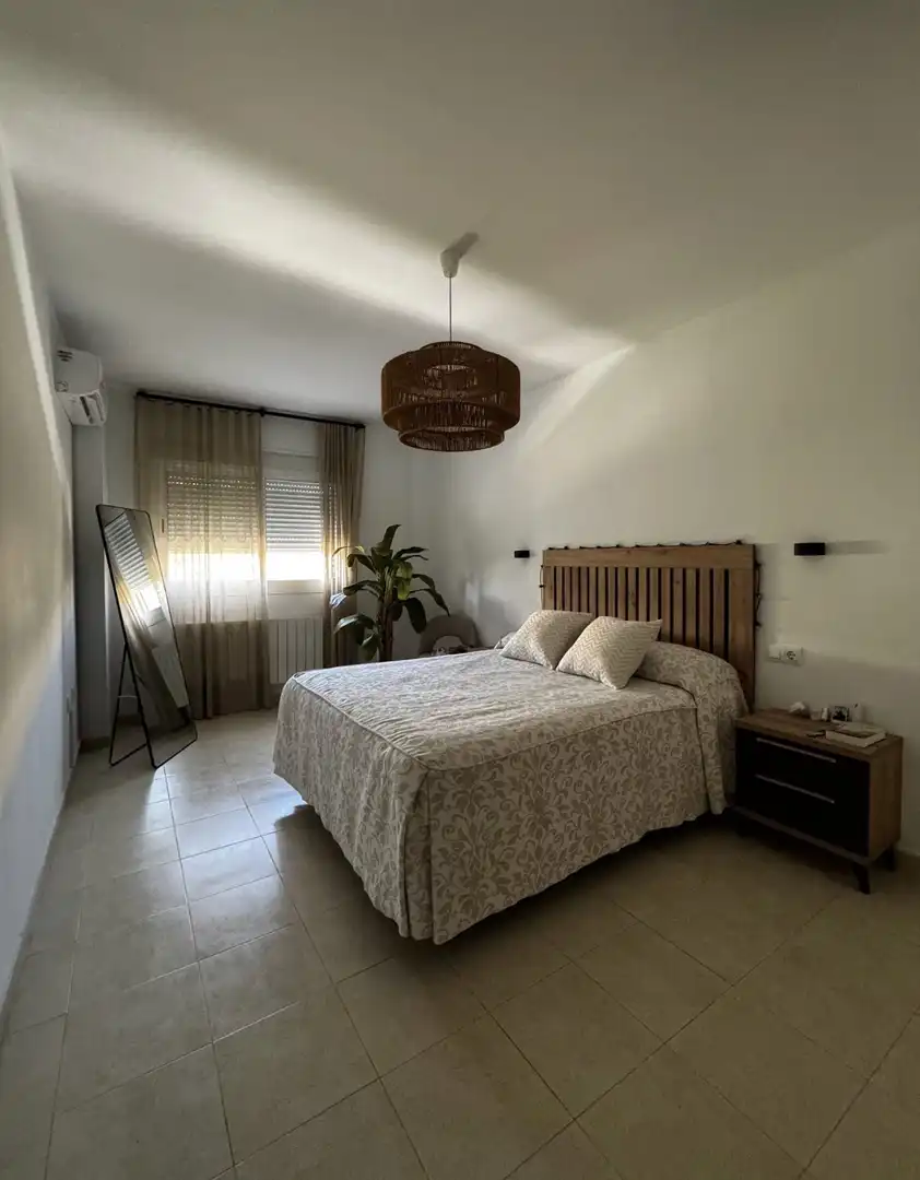 Ático de alquiler en Avenida de la Legión Española, 140, El Fuerte - La Dehesa Habitación de Ático de alquiler en Ronda con Aire acondicionado, Calefacción y Parquet