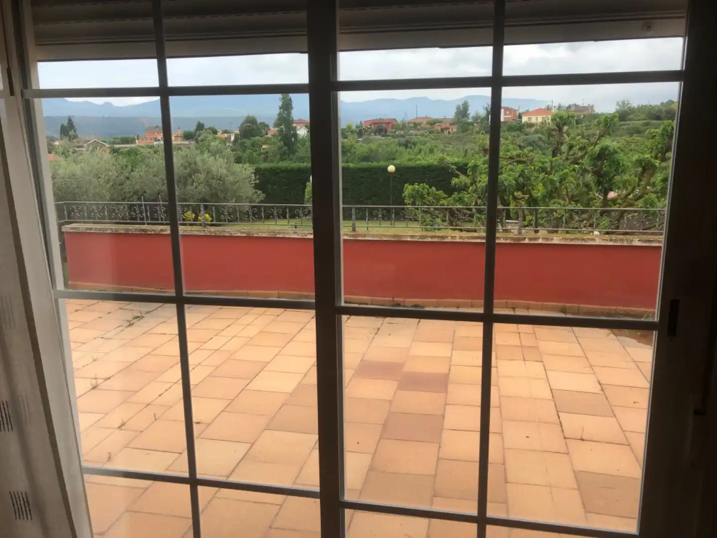 Piso en venta en Camino La Juliana, 17, Lardero Terraza de Piso en venta en Lardero con Aire acondicionado, Calefacción y Jardín privado