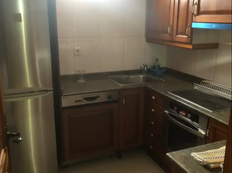 Piso en venta en Camino La Juliana, 17, Lardero Cocina de Piso en venta en Lardero con Aire acondicionado, Calefacción y Jardín privado