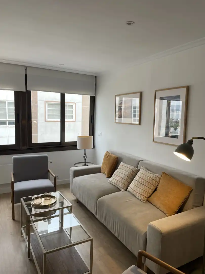 Wohnzimmer von Wohnung zur Miete in Baiona mit Heizung, Parkett und Abstellraum