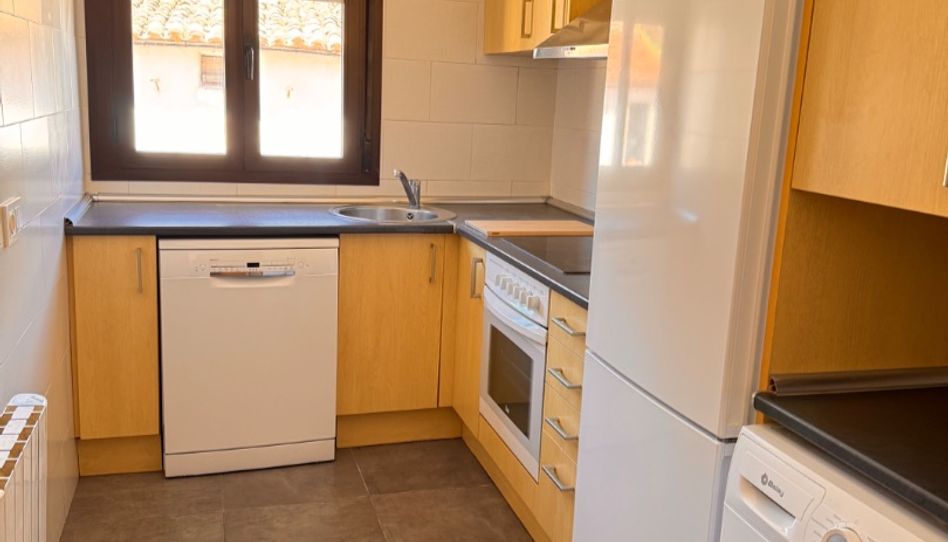 Flat for rent in Calle Almacabe, 1, Torrellas, Zaragoza - image 1 Photo 1 of Flat for rent in Calle Almacabe, 1, Torrellas, Zaragoza