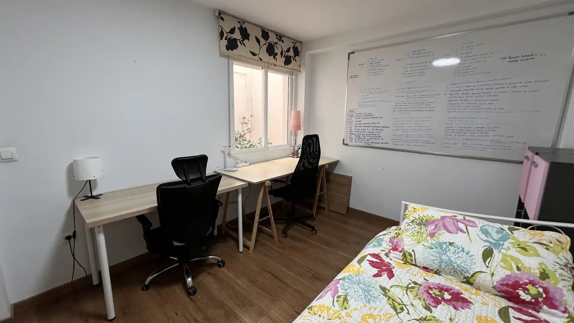 Bedroom of Flat for sale in Las Gabias  with Parquet flooring, Terrace and Storage room
