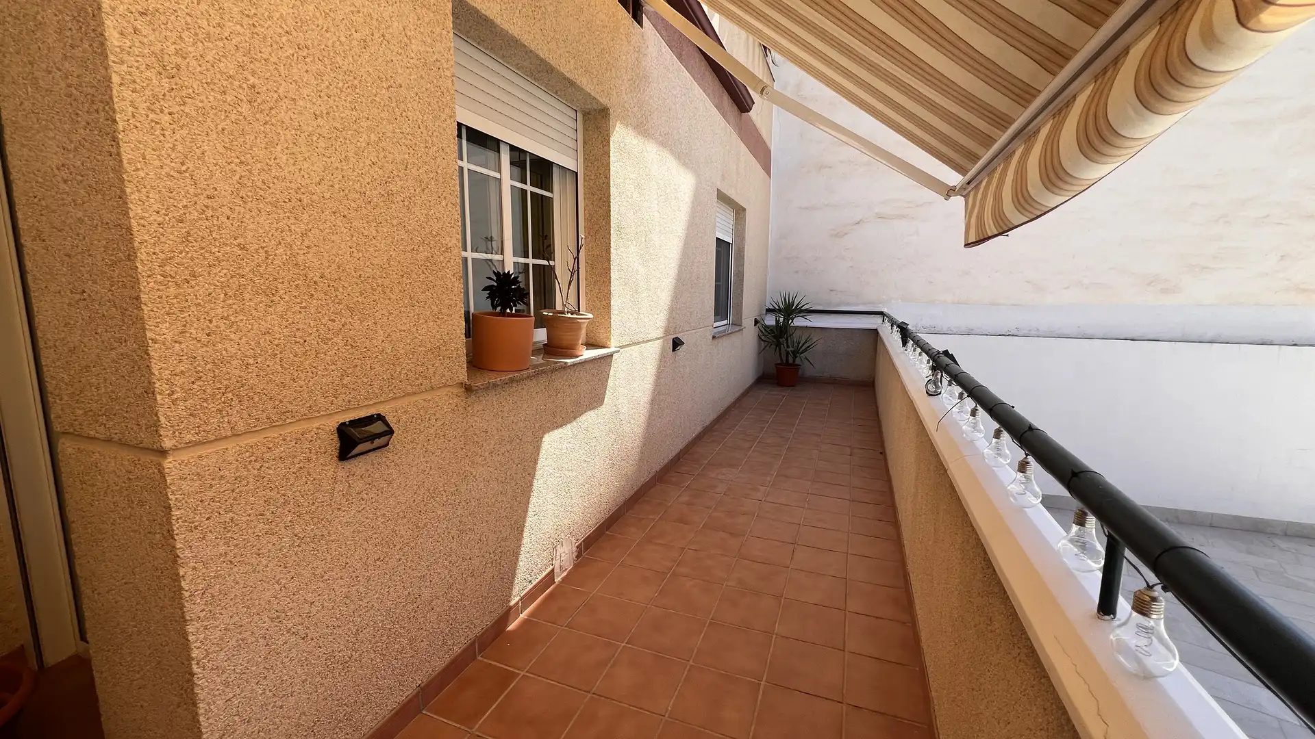 Balcony of Flat for sale in Las Gabias  with Parquet flooring, Terrace and Storage room
