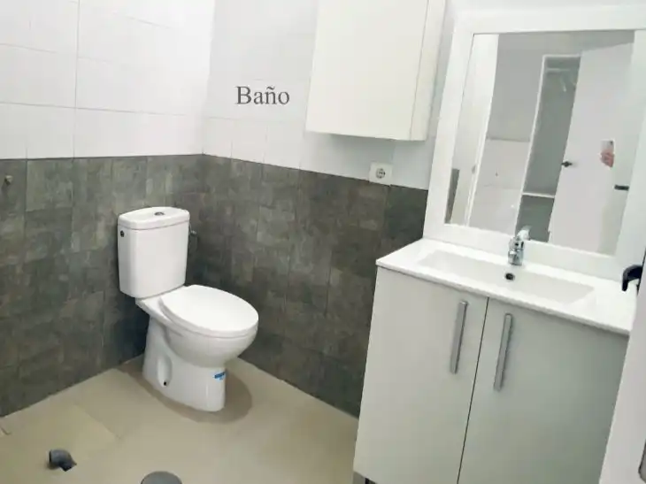 Wohnungen zum Verkauf in Calle Buen Pastor, 226, Camposoto - Gallineras Badezimmer von Wohnungen zum Verkauf in San Fernando