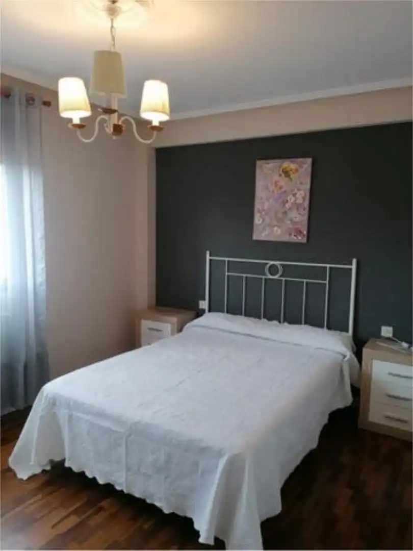 Piso de alquiler en Valdefresno Habitación de Piso de alquiler en Valdefresno