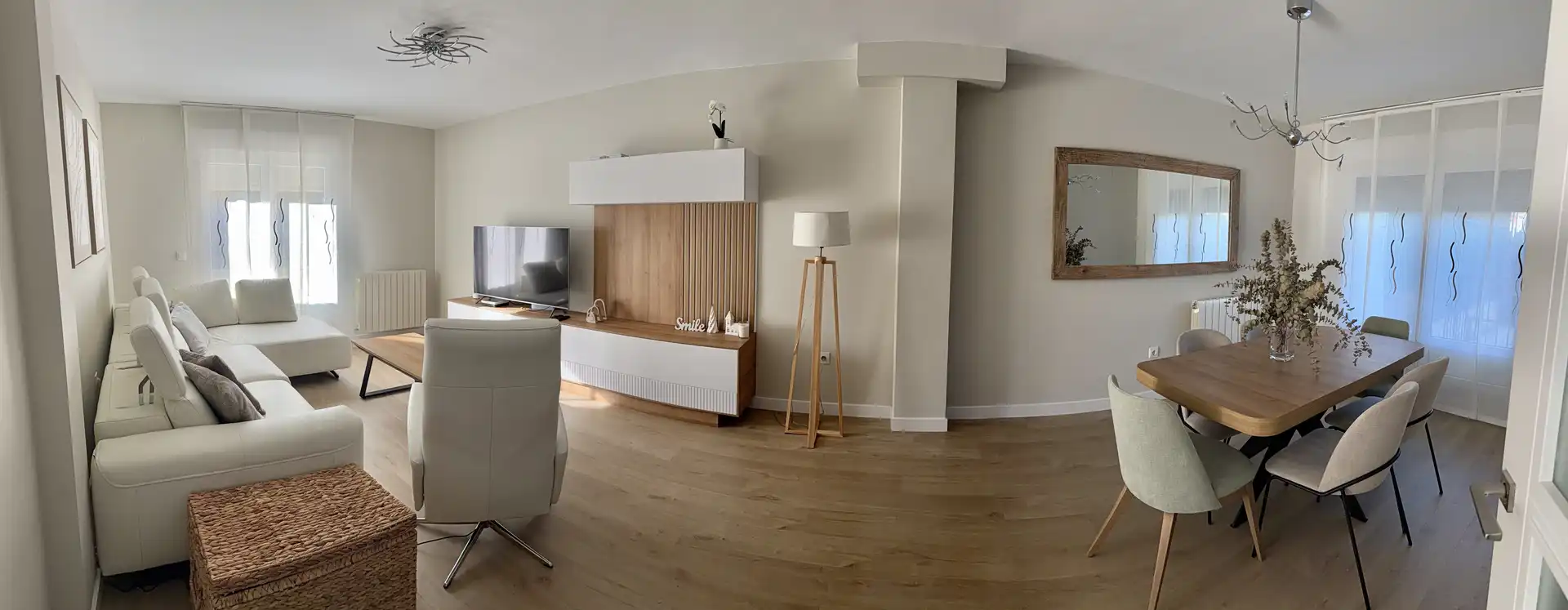 Wohnung zum Verkauf in Camino San Vicente, 19, La Lastrilla Wohnzimmer von Wohnung zum Verkauf in La Lastrilla mit Heizung, Privatgarten und Parkett