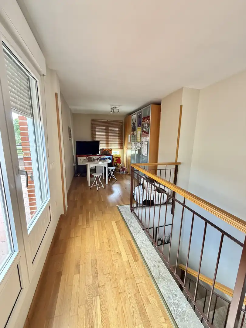 Wohnung zum Verkauf in Camino San Vicente, 19, La Lastrilla Wohnung zum Verkauf in La Lastrilla mit Heizung, Privatgarten und Parkett