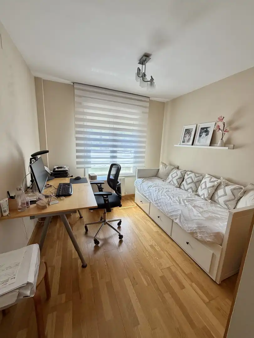 Wohnung zum Verkauf in Camino San Vicente, 19, La Lastrilla Schlafzimmer von Wohnung zum Verkauf in La Lastrilla mit Heizung, Privatgarten und Parkett