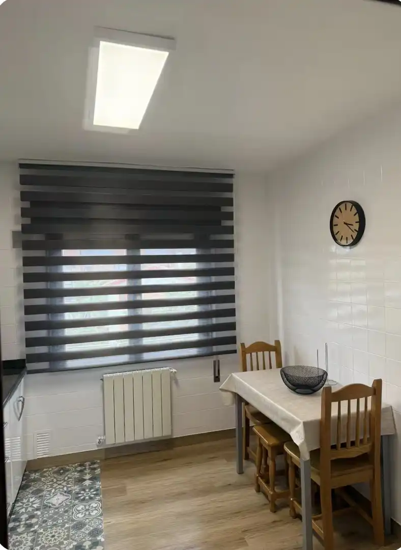 Room in Calle las Viñas, 340, Sierrapando Dining room of Flat for share in Torrelavega with Heating, Private garden and Parquet flooring