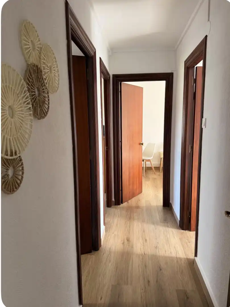 Room in Calle las Viñas, 340, Sierrapando Flat for share in Torrelavega with Heating, Private garden and Parquet flooring