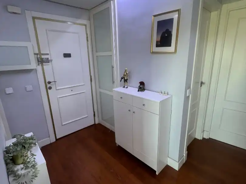 Flat for share in Madrid  with Air Conditioner, Private garden and Parquet flooring