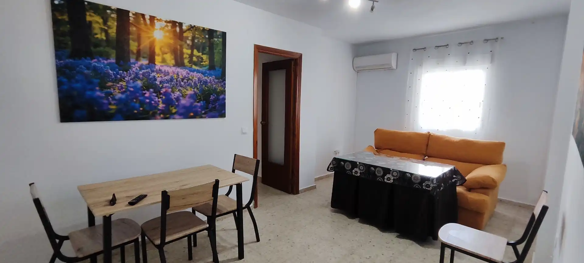 Sala d'estar de Pis de lloguer en Villafranca de los Barros amb Aire condicionat, Calefacció i Moblat