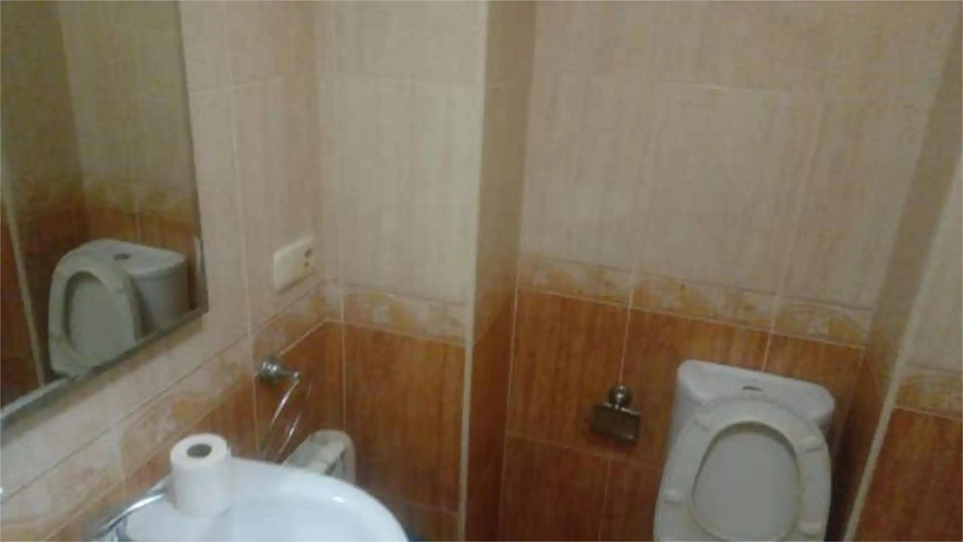 Baño de Piso en venta en Meaño con Calefacción, Terraza y Trastero
