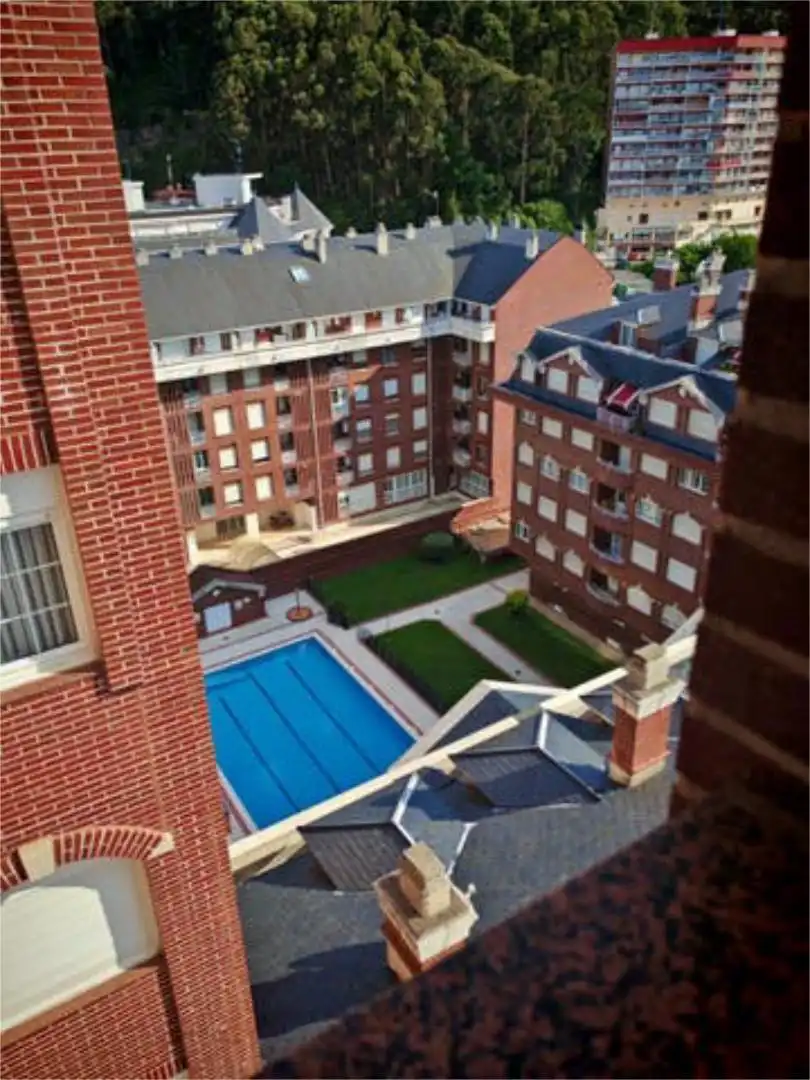 Vista exterior de Apartamento de alquiler en Castro-Urdiales
