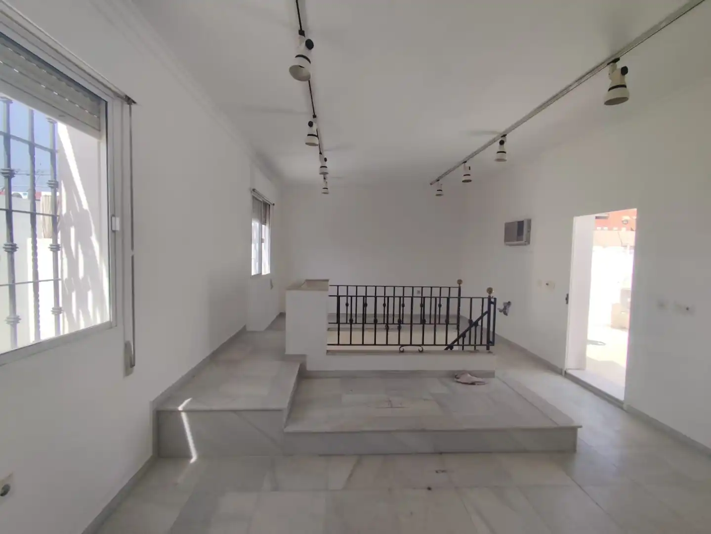 Casa o xalet en venda en Sevilla amb Aire condicionat, Jardí privat i Parquet