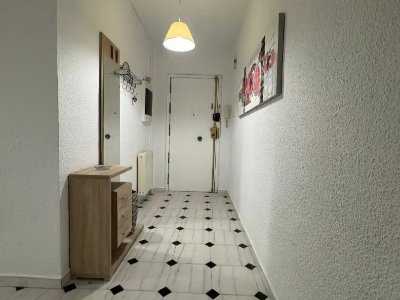 Flat for rent in Calle Cruz de Granada, Angustias - Chana - Encina Flat for rent in Granada with Air Conditioner, Heating and Furnished